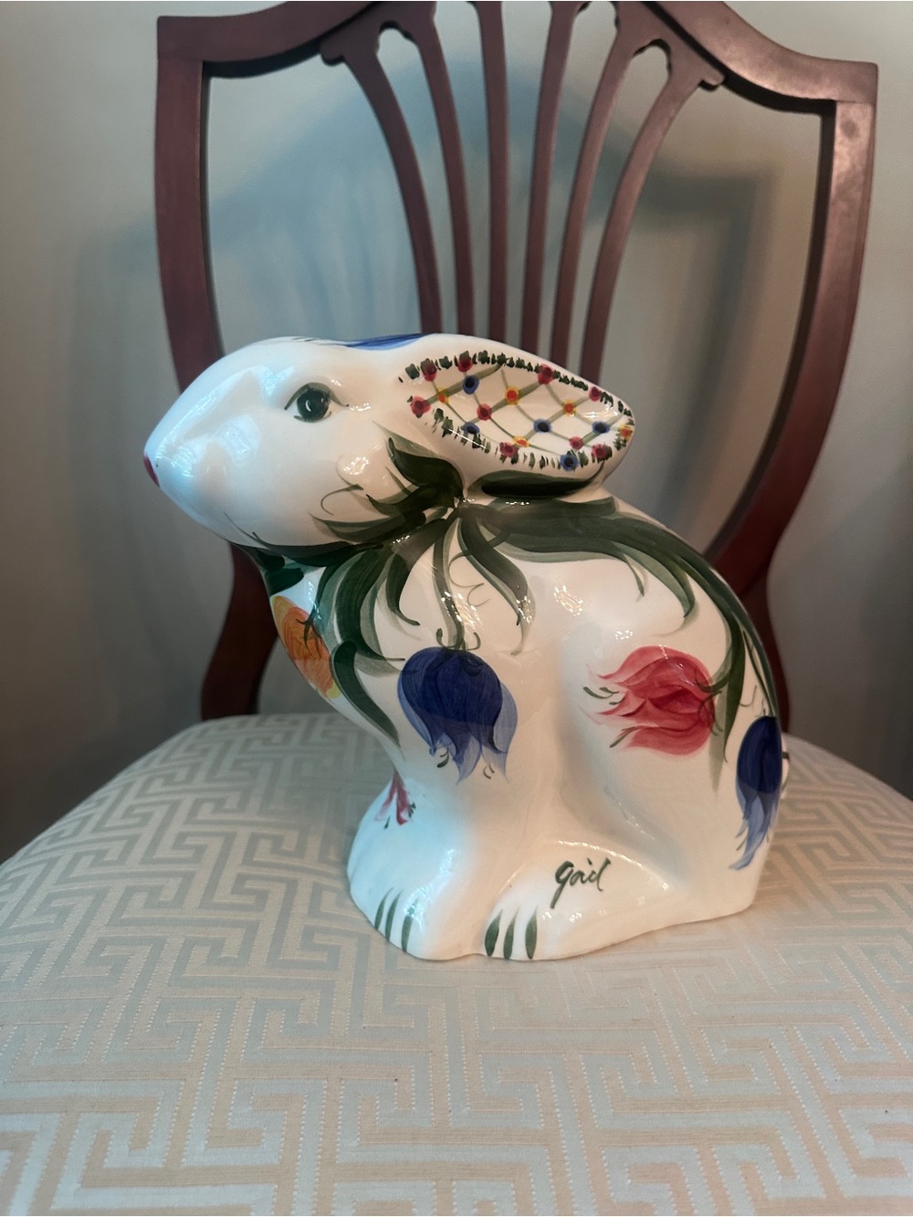 Hand-Painted White Ceramic Bunny Figurine with Floral Motif - Picture 2 of 5